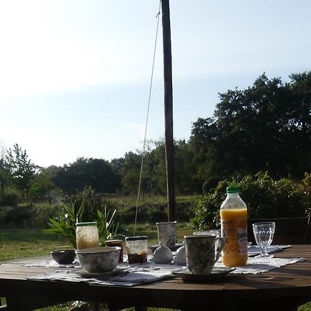 La Petite Lande Bed & Breakfast Ménil Екстериор снимка