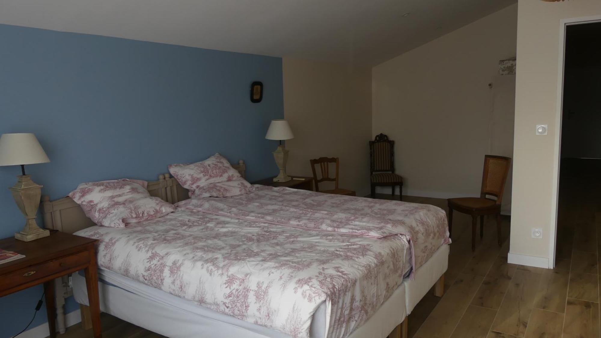 La Petite Lande Bed & Breakfast Ménil Екстериор снимка