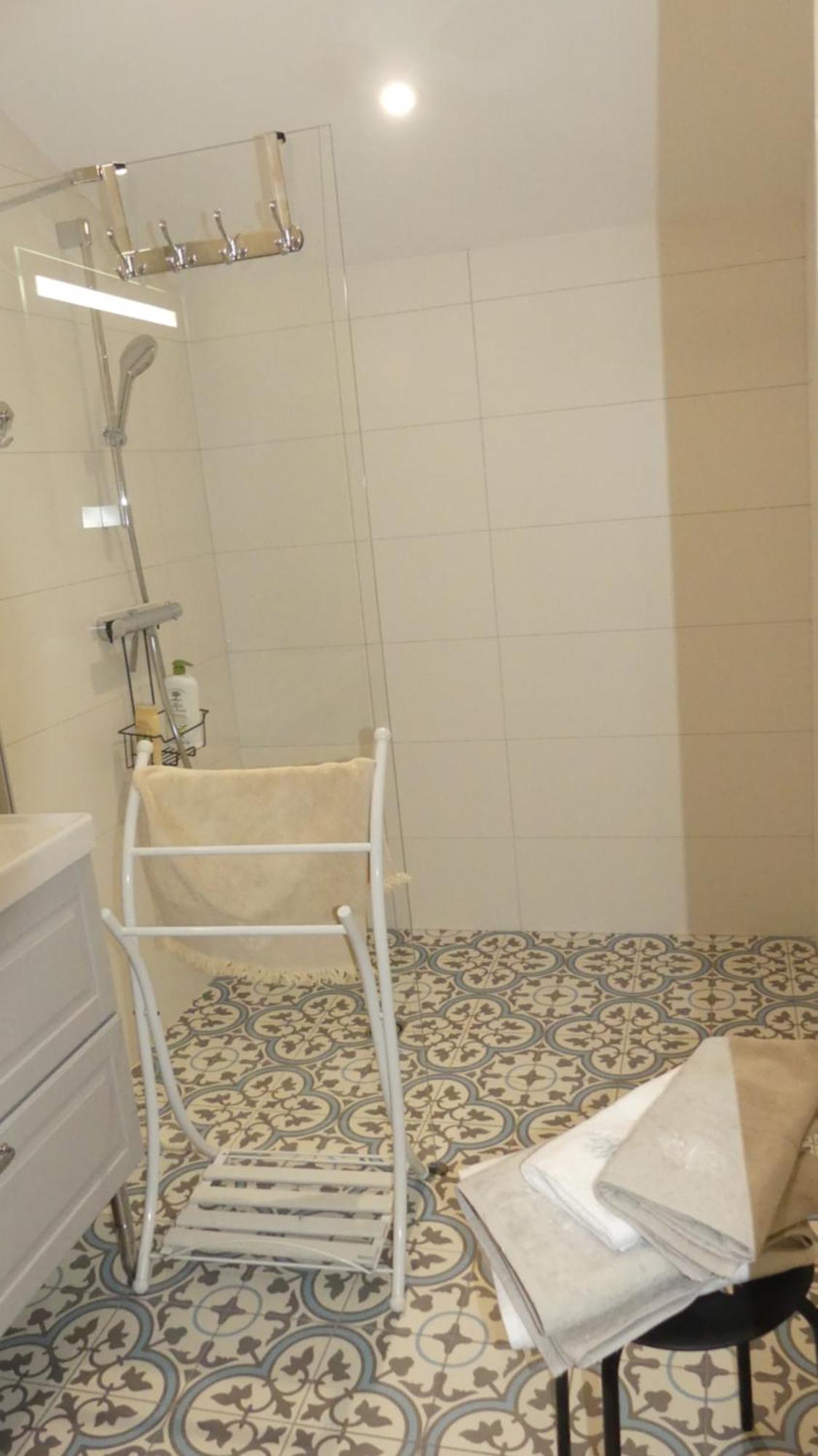 La Petite Lande Bed & Breakfast Ménil Екстериор снимка