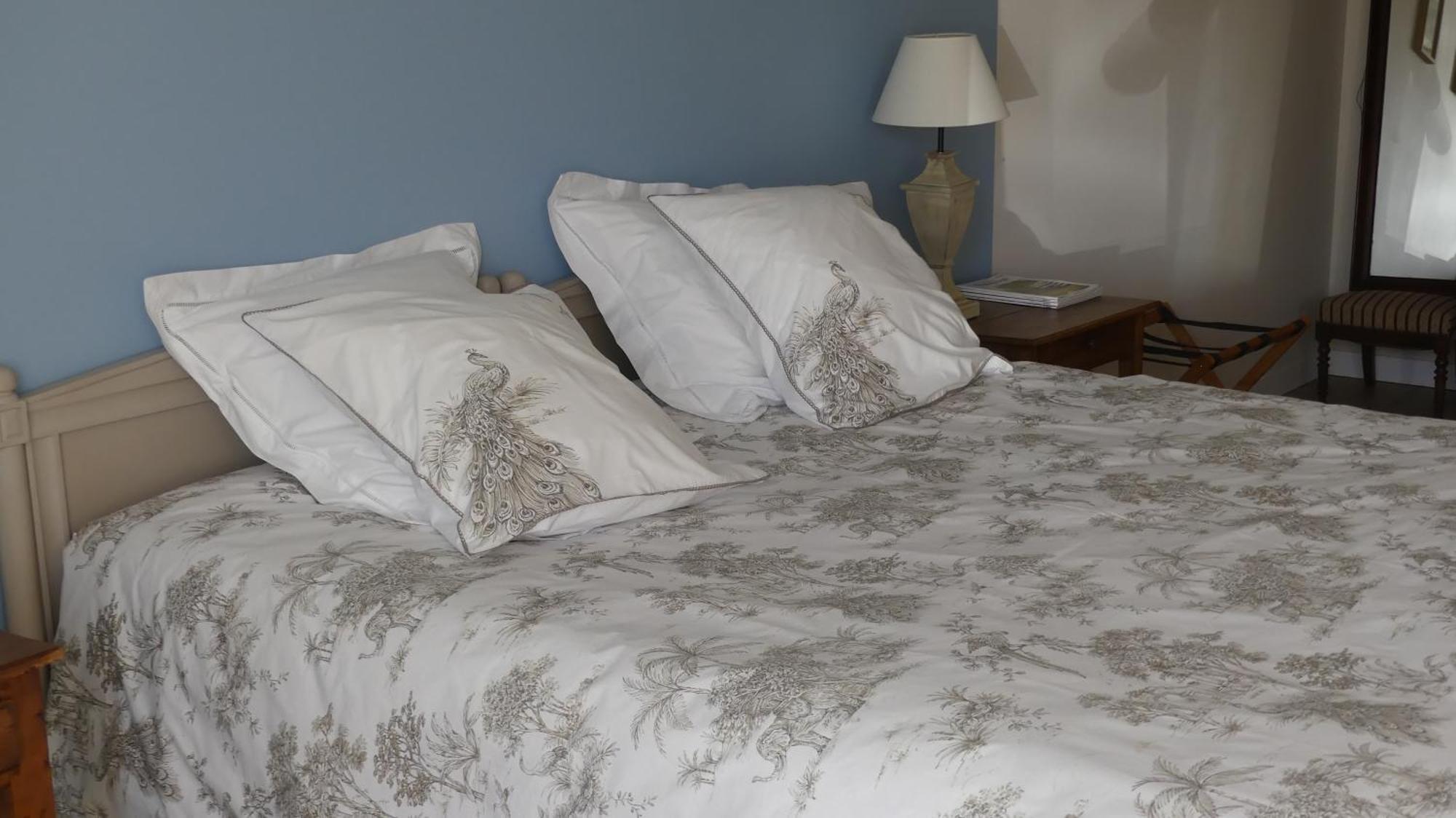 La Petite Lande Bed & Breakfast Ménil Екстериор снимка